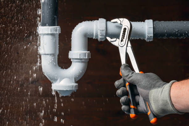 Professional Sewer Line Repair technician working in Washington, KS